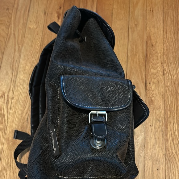 90s Vtg Walt Disney World Large Rucksack Backpack Brown Faux Leather 3 Pockets - Picture 6 of 11